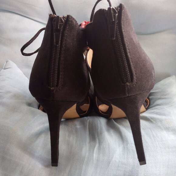 Express micro suede shoes, black size 8 heels! New unboxed! - Picture 4 of 7